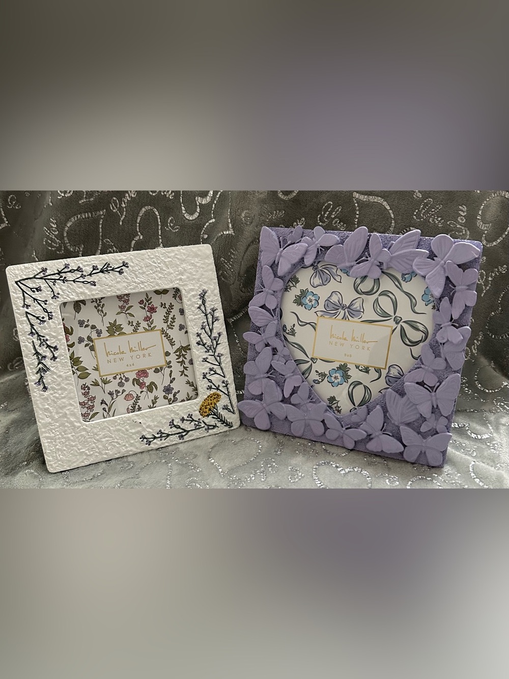 NWT Nicole Miller Lavender and White Scalloped Squares Decorative Photo Frames